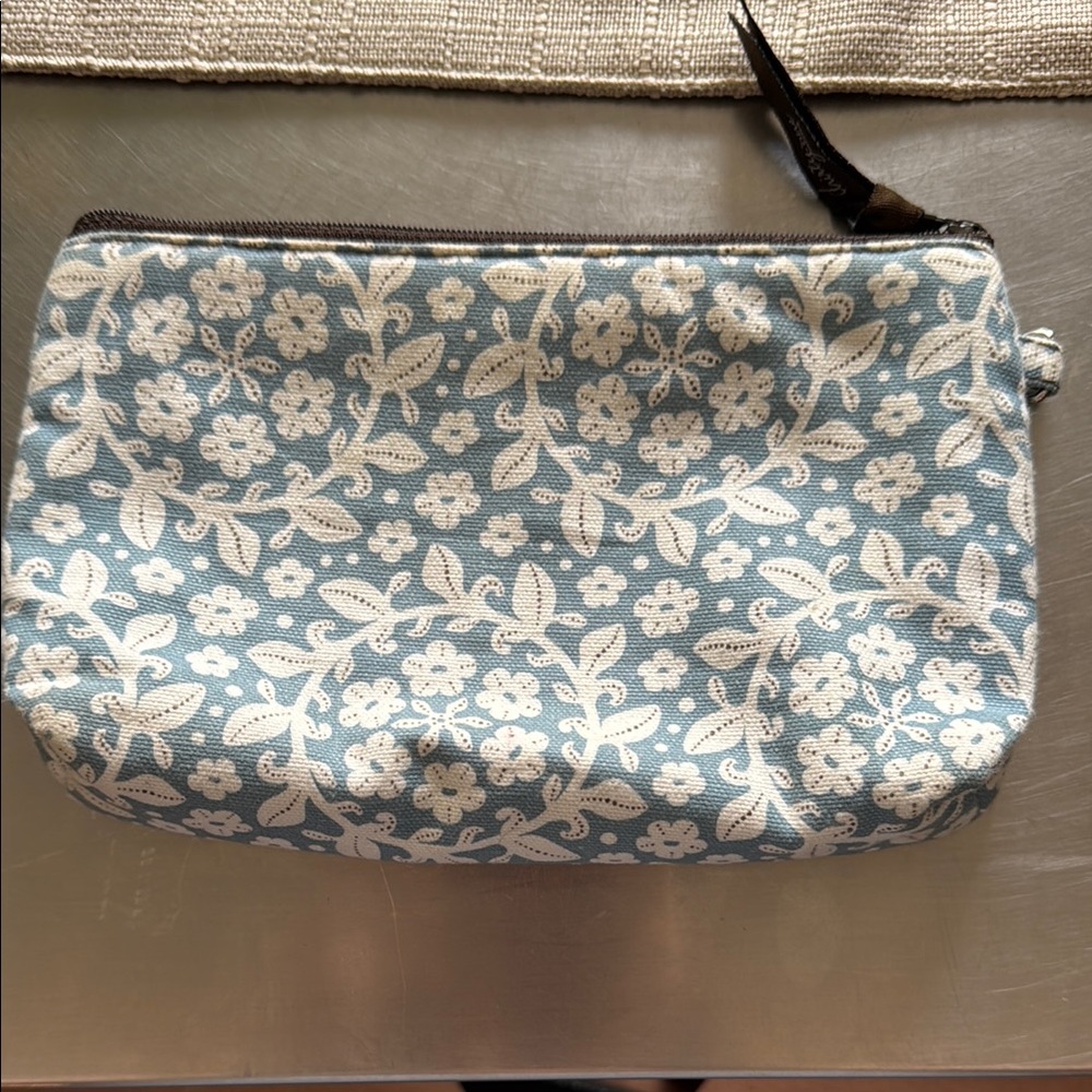 Floral Vera Bradley Blue and White Women's Bag/Pouch